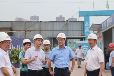 集團公司董事長鄧華帶隊前往內(nèi)江市、隆昌市考察紡織、糧食儲運、撬裝加油等項目